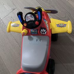 Toy airplane, flight, plane, drive pilot and ride on!