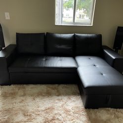 SECTIONAL SLEEPER SOFA 