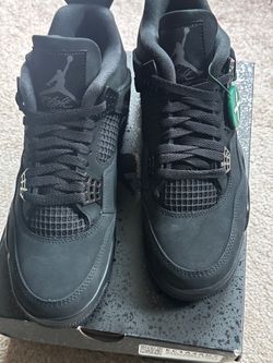 Jordan 4 Retro Black Cat  size 9