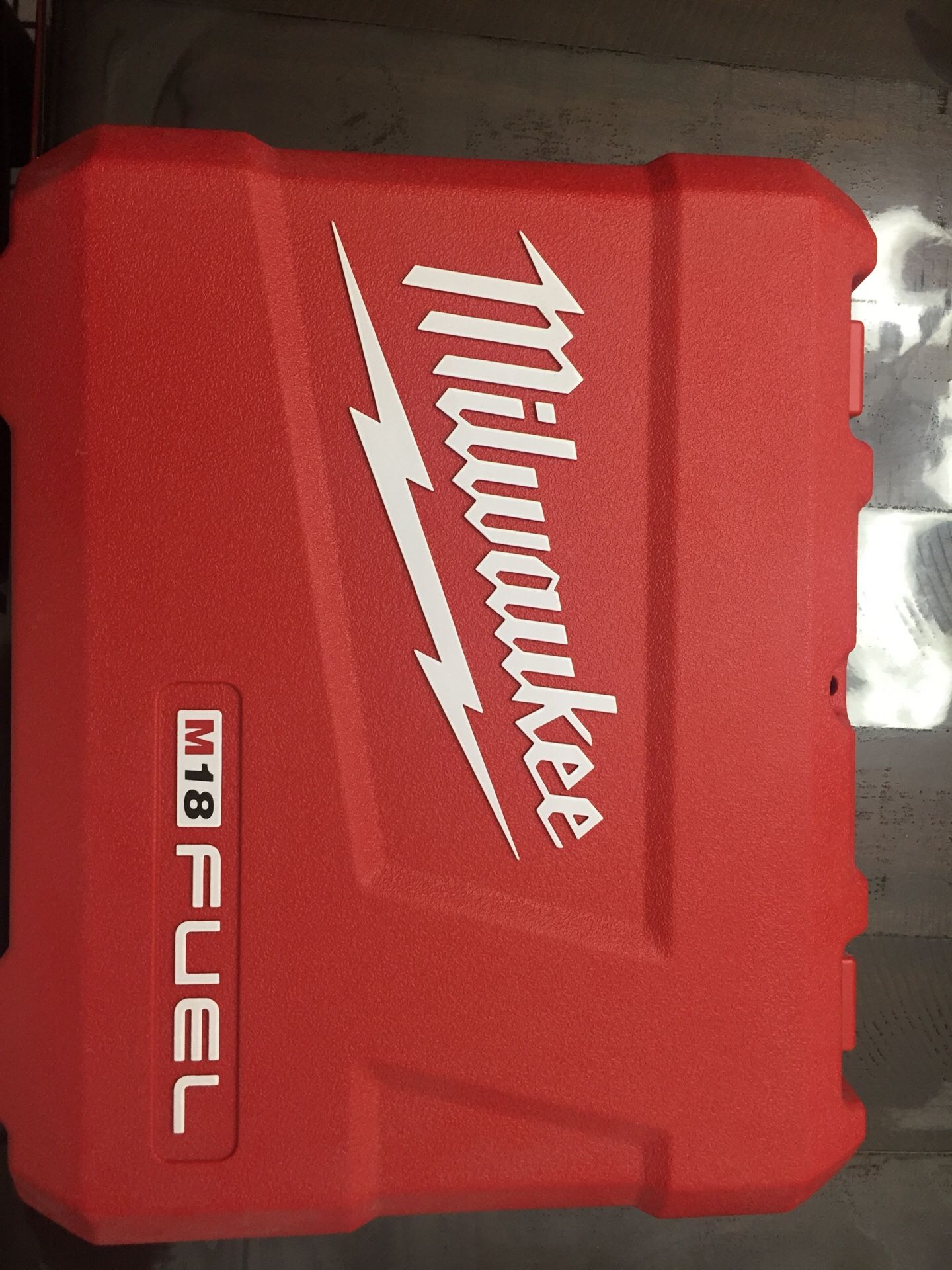 Milwaukee drill/hammer drill kit