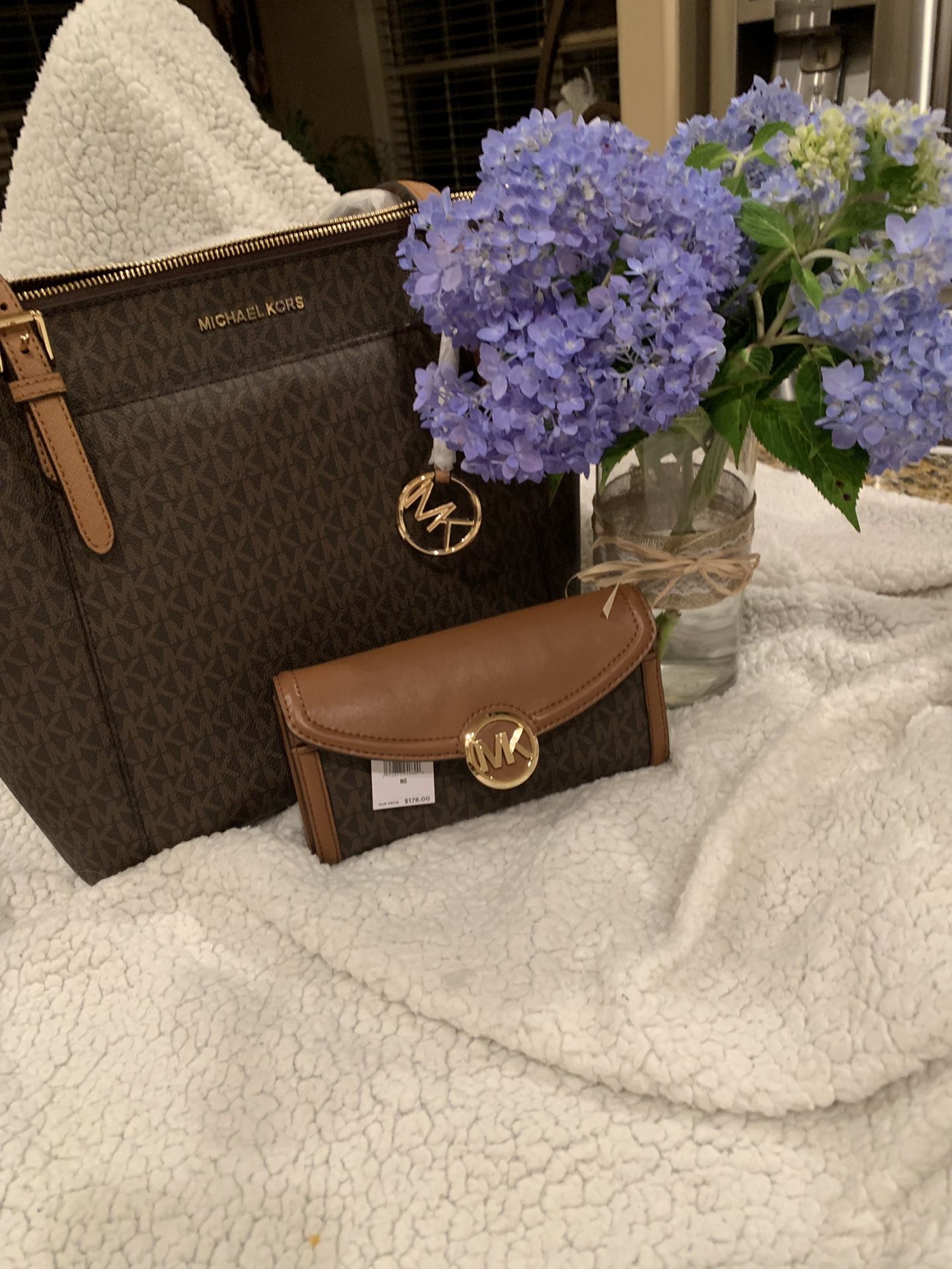 Authentic Ciara Mk tote with wallet