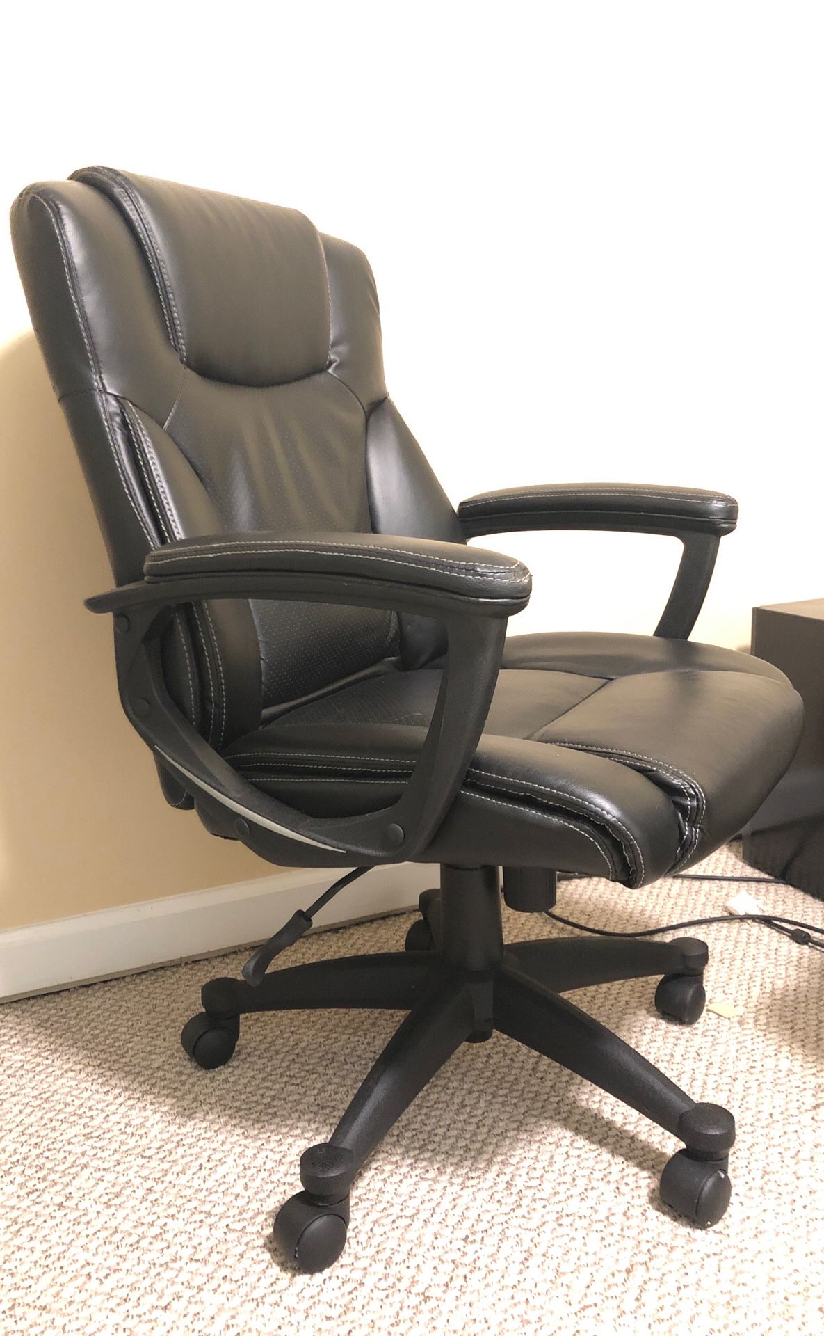 Desk chair