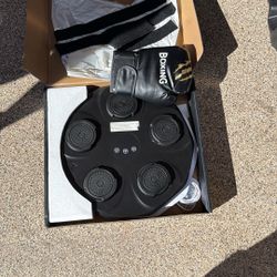 Music Boxing Machine 