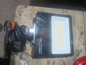 2 brand new Led lights