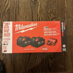 Milwaukee M18 XC Starter Kit with Two 5.0Ah Batteries & Charger