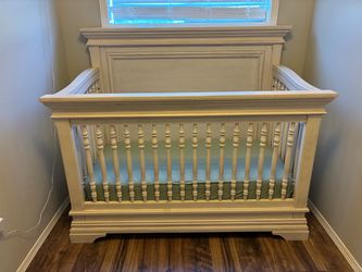 Convertible Baby Crib Antique White Wood