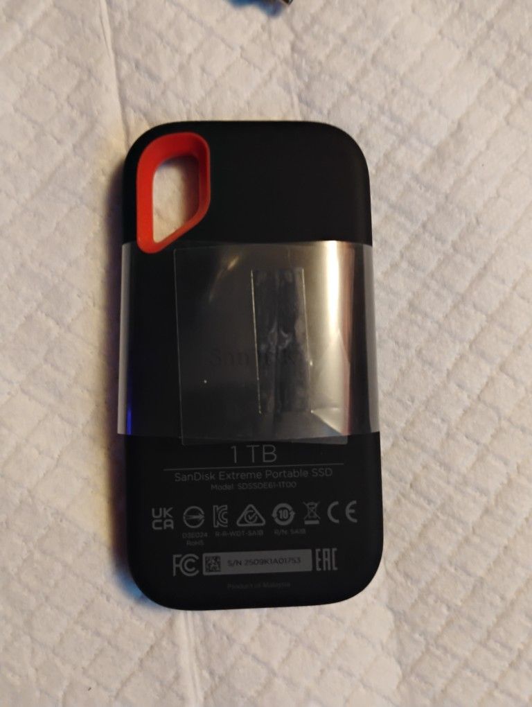 Brand New SanDisk 1Tb Extreme Portable SSD