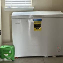 Danny Diplomat Freezer 7 Cubic