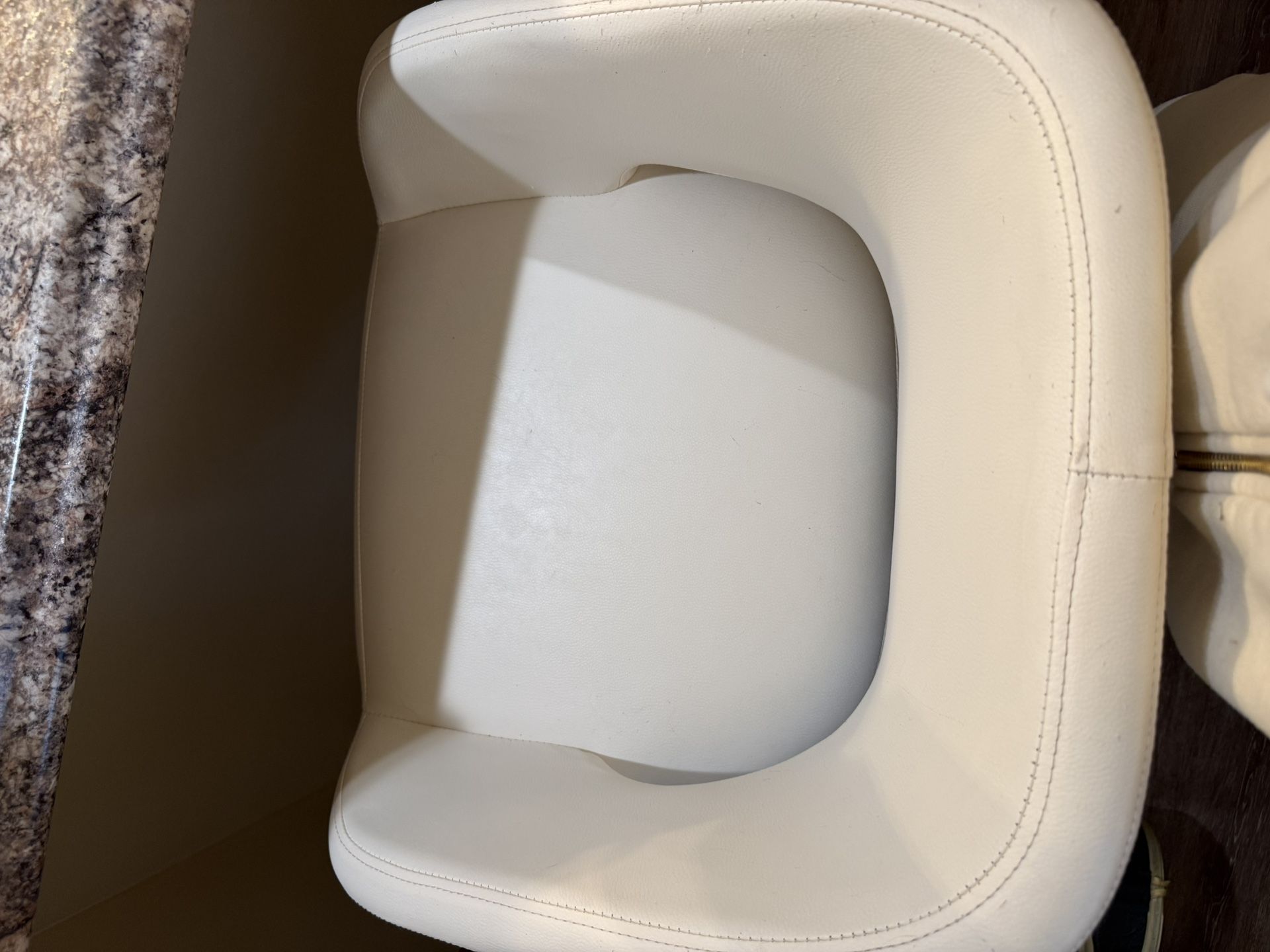 Set Of 3 Adjustable Bar Stools