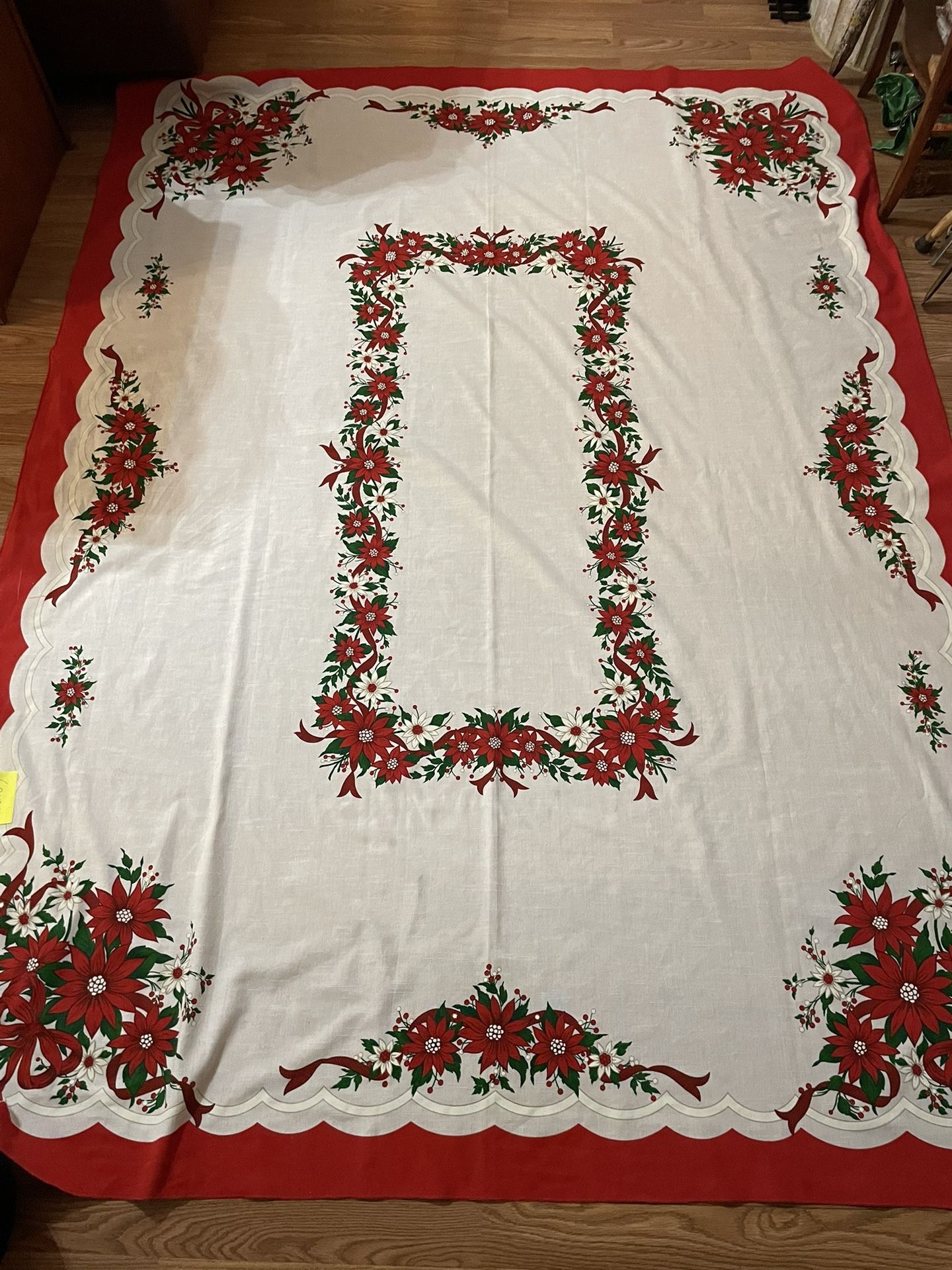 62x84” Oblong Christmas Vintage Tablecloth