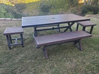 Metal Aluminum Dining Picnic Table with Four Benches Indoor or outdoor.
