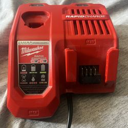 Milwaukee Rapid Charger