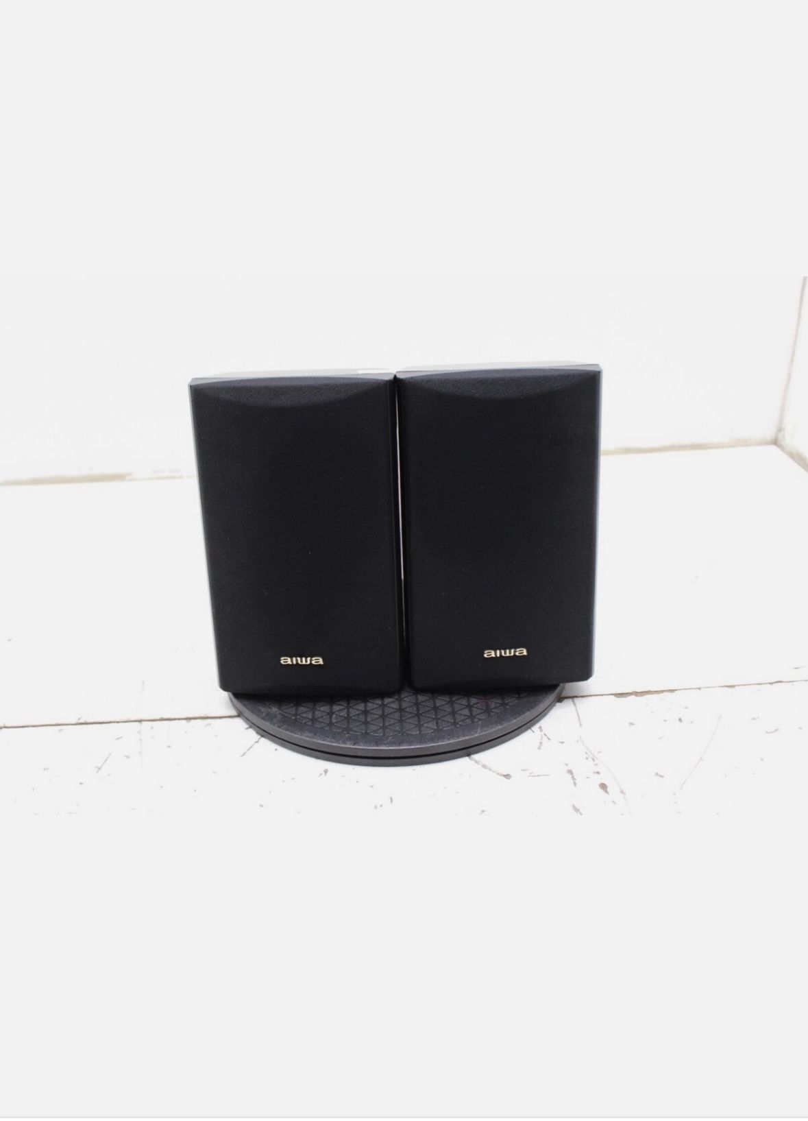 AIWA Speakers Set of 2 SX-AV2000 and SX-R2000