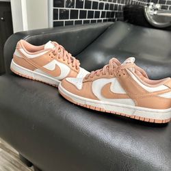 Nike Dunk Low Rose Whisper Sneakers