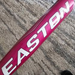 Easton Softball Bat Saphire 28 Inches 18 Ounces 