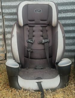 Evenflo Convertible Car Seat with Cup Holders