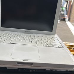 iBook g4 for parts $50 no charger