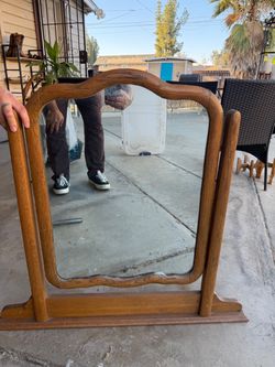 Vanity/dresser mirror