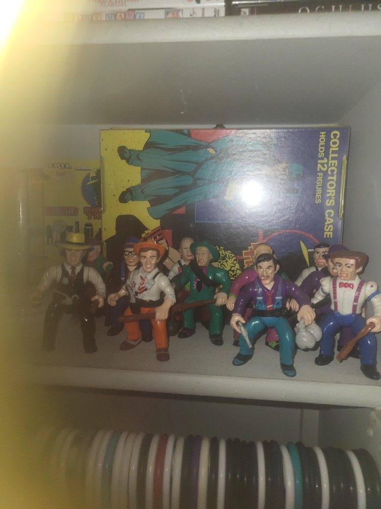 12 Vintage Dick Tracy Figures And Accessories 