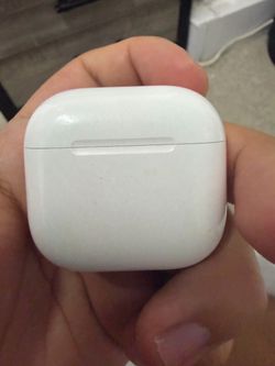 AirPods  4