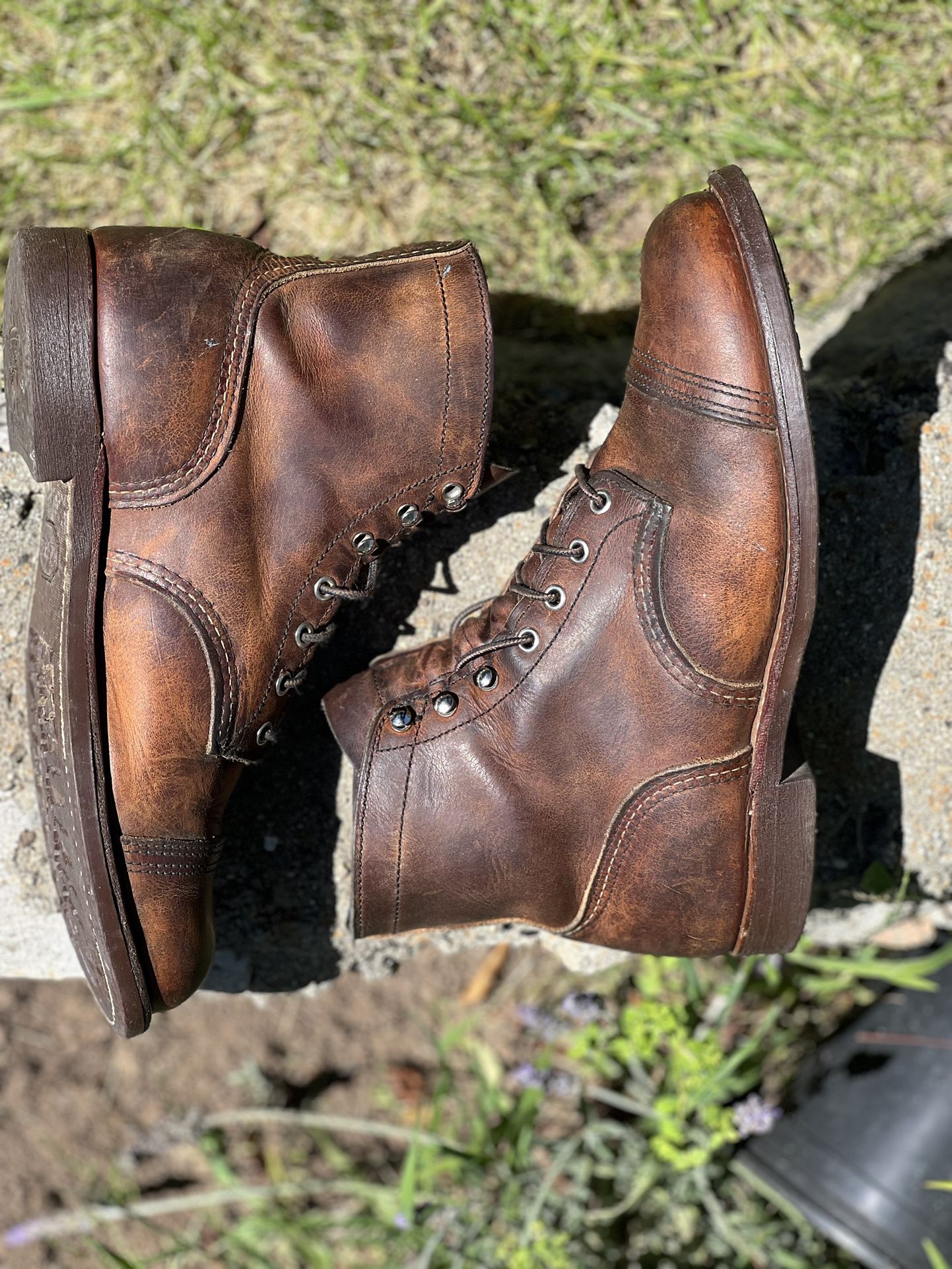 Patina Red Wing Boots - Size 9 EE - Iron Rangers 8085