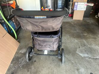 Baby trend wagon