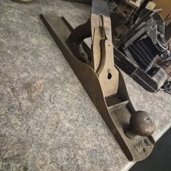 Stanley No. 6 Corrugated Hand Plane is a vintage "fore" plane