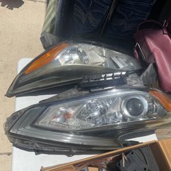 2016 Nissan Altima Stock Headlights