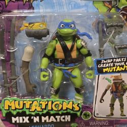 Tales of  the Teenage Mutant Ninja Turtles Mutations Mix 'N Match Leonardo Kids Toy Action Figure