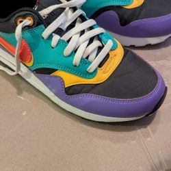 Nike Air Max Size 6y