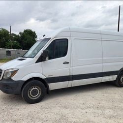 2014 Mercedes-Benz Sprinter