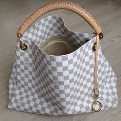 Louis Vuitton bag