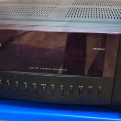 KLH Audio System AM/FM Stereo Receiver R3100, 150 Watts Remote Control