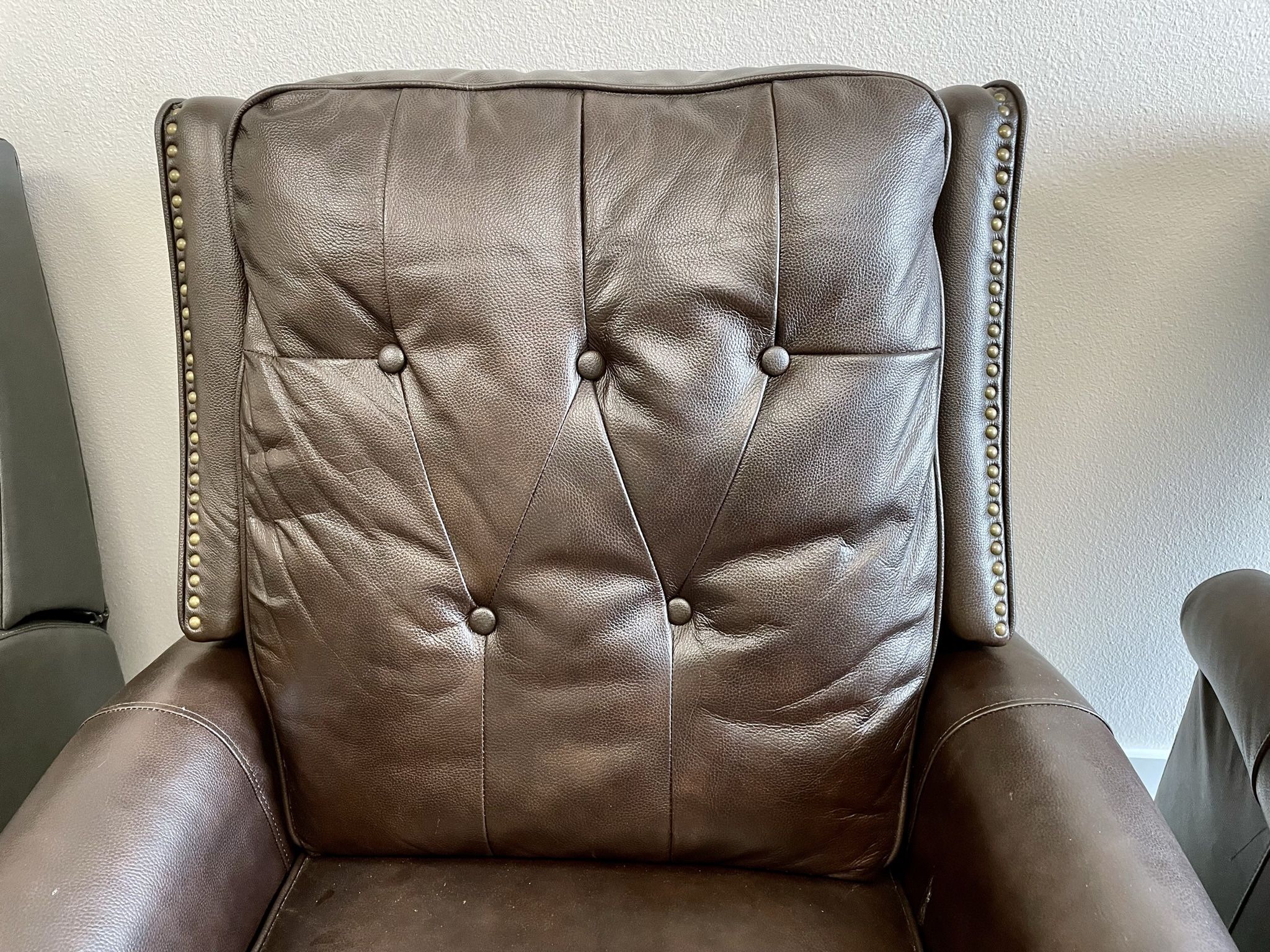 2pc Ridgewood Top Grain Leather Pushback Recliner for Sale in Austin