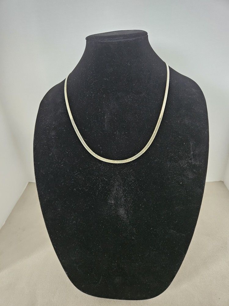Women's & Men's sterling silver 24"Herringbone necklace chain 19.4 Gr.