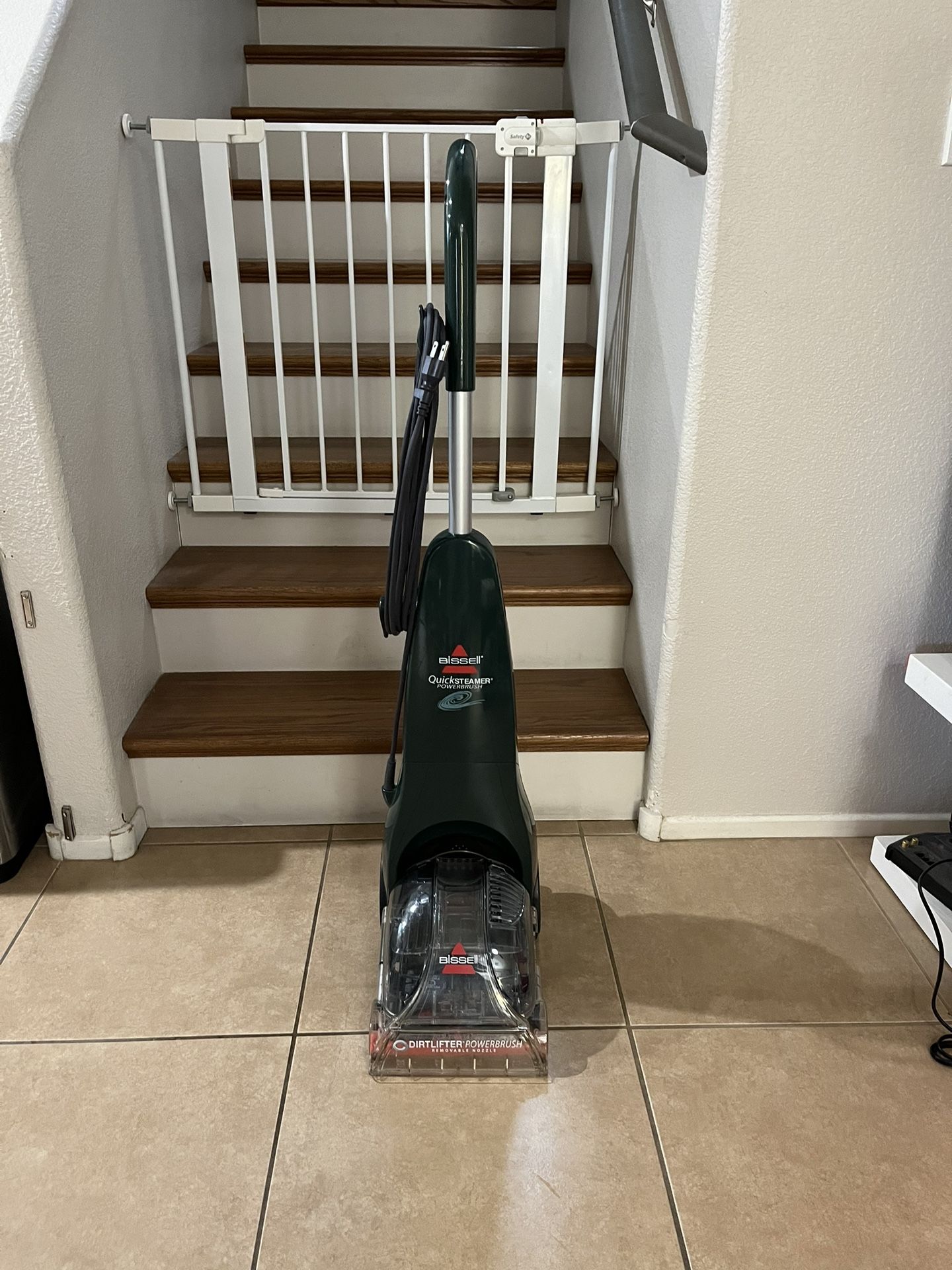Bissell Quicksteamer Powerbrush Lightweight Deep Carpet Cleaner, Model 2080-1, Green