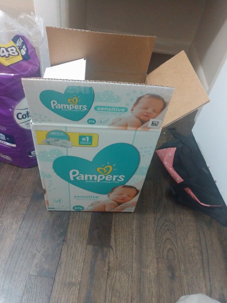 Pampers wipes