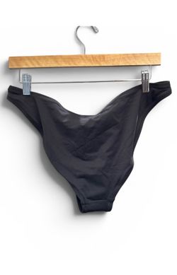 Skims bikini bottom XL