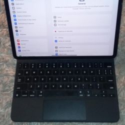 Ipad Pro 11 Inch With Magic Keyboard