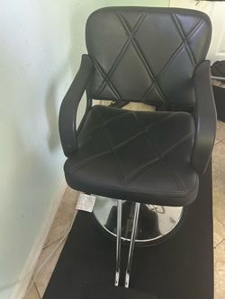 Salon chair