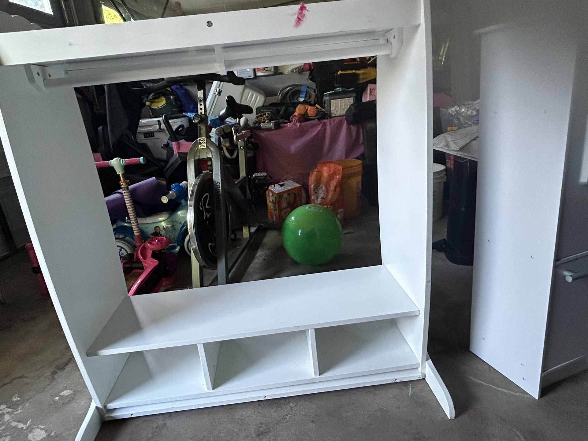 Girls Dress Up Wardrobe & Kids Kitchen
