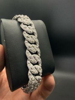 8.5” custom made Cuban link bracelet