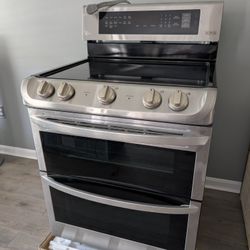 LG Electric Range/Double Oven 2023