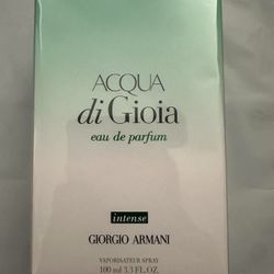 Armani Eau de Parfum intense Spray