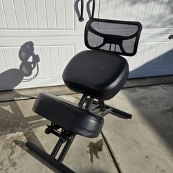 Adjustable Ergonomic Kneeling Chair 