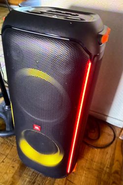 JBL 710 party speaker.