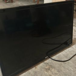 Selling Brand New Roku Tv 