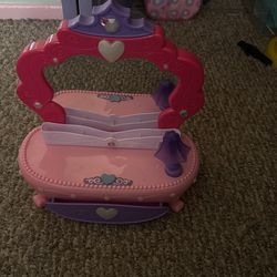 Kid Connection Light-Up Vanity Set with Storage Drawer, 7 Pieces, Baby and Toddler Toy