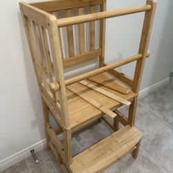 Kids Kitchen Step Stool/Standing Tower