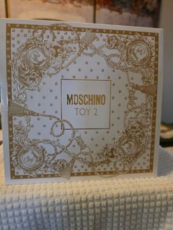Moshing Toy 2 Body Lotion and Eau De Parfum Set